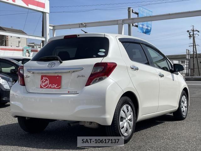 Toyota VITZ 2015-06 246507-7