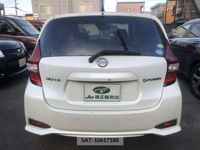 Nissan NOTE 2020-02 365292-4