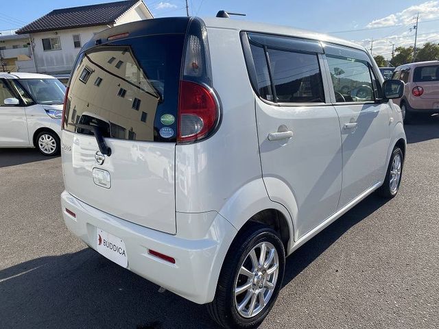 Nissan MOCO 2013-01 181398-8