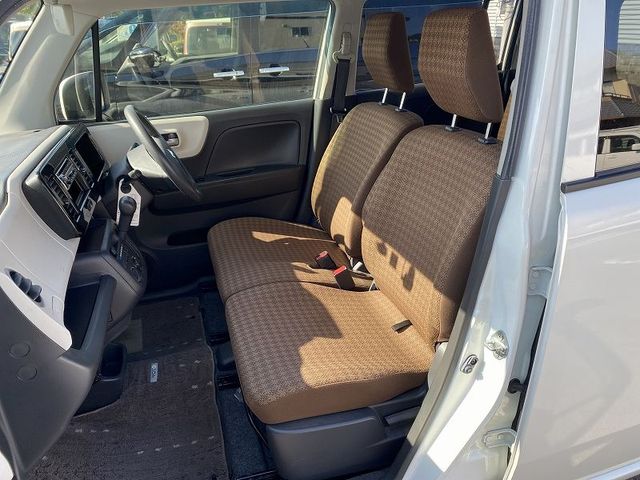 Nissan MOCO 2013-01 181398-12