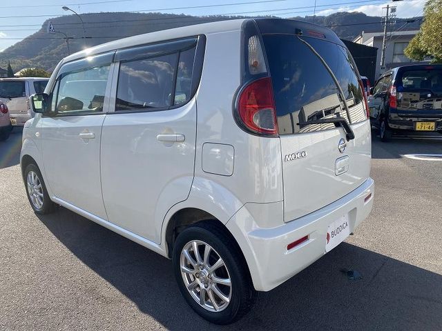 Nissan MOCO 2013-01 181398-6