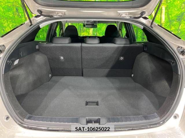 Toyota PRIUS 2019-06 216048-10