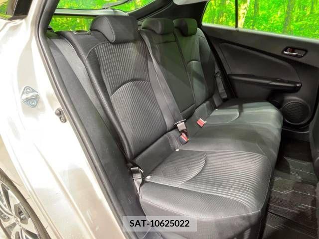 Toyota PRIUS 2019-06 216048-9