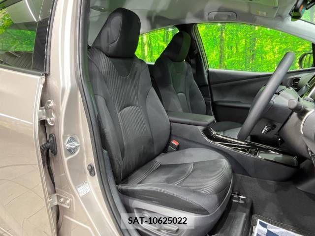 Toyota PRIUS 2019-06 216048-8