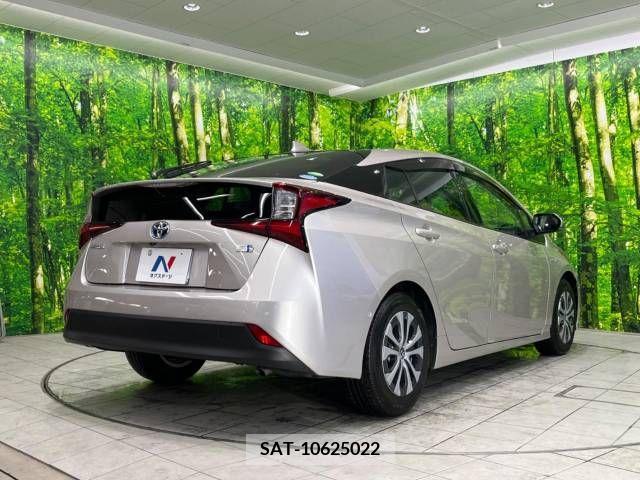Toyota PRIUS 2019-06 216048-17