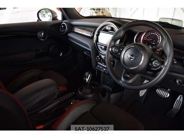 Bmw MINI 2019-08 319846-12