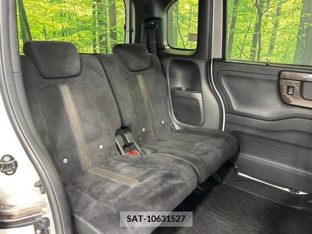 Honda N BOX CUSTOM 2019-10 307078-9