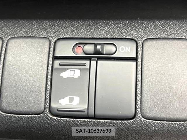 Honda STEP WGN 2010-06 286244-4