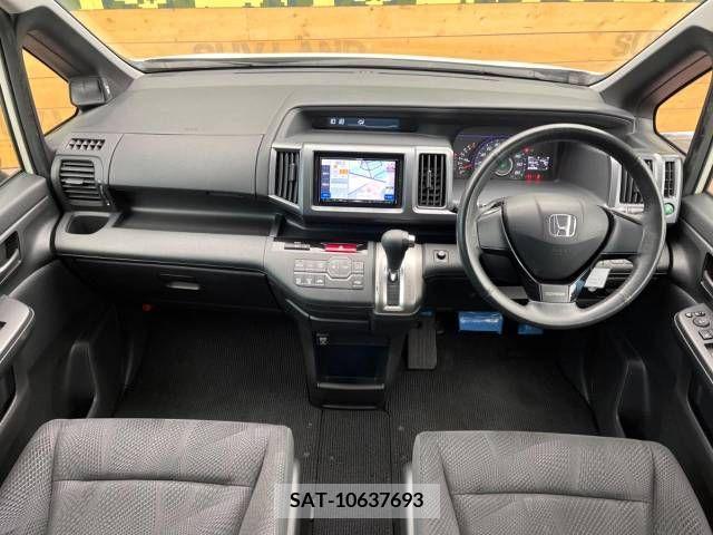 Honda STEP WGN 2010-06 286244-1