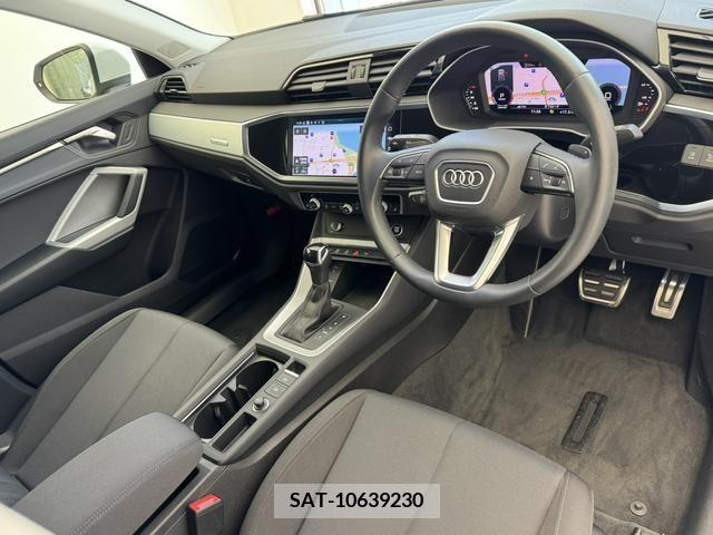 Audi Q3 2022-08 292814-7