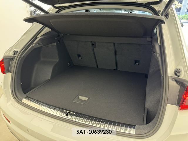 Audi Q3 2022-08 292814-14