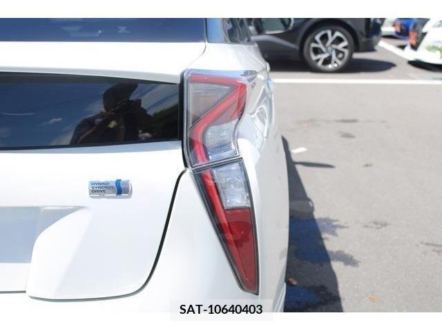 Toyota PRIUS 2016-09 366693-11