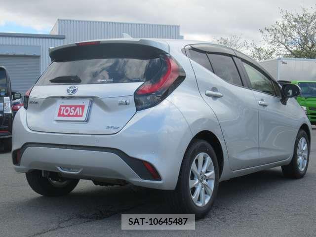 Toyota AQUA 2021-11 260410-4