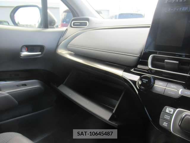 Toyota AQUA 2021-11 260410-19