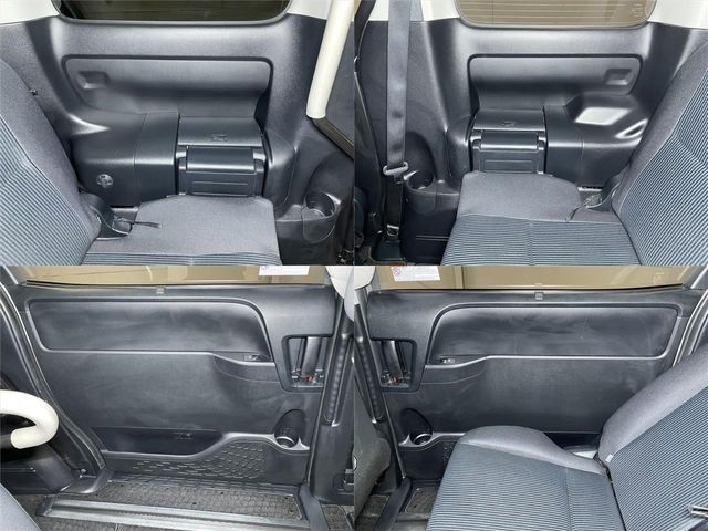 Toyota VOXY 2018-08 24783-15