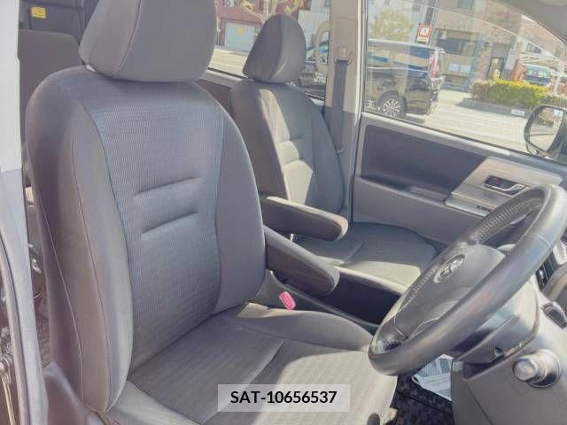 Toyota VOXY 2009-09 255677-6