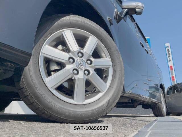 Toyota VOXY 2009-09 255677-11