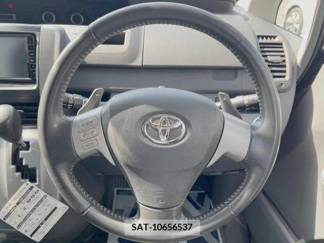 Toyota VOXY 2009-09 255677-9