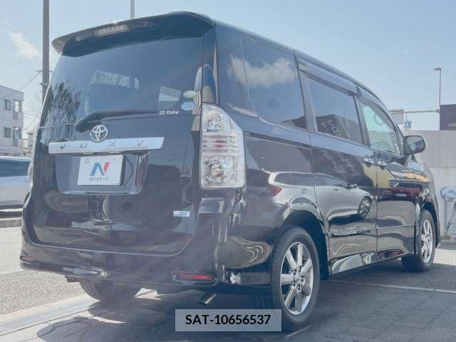 Toyota VOXY 2009-09 255677-15