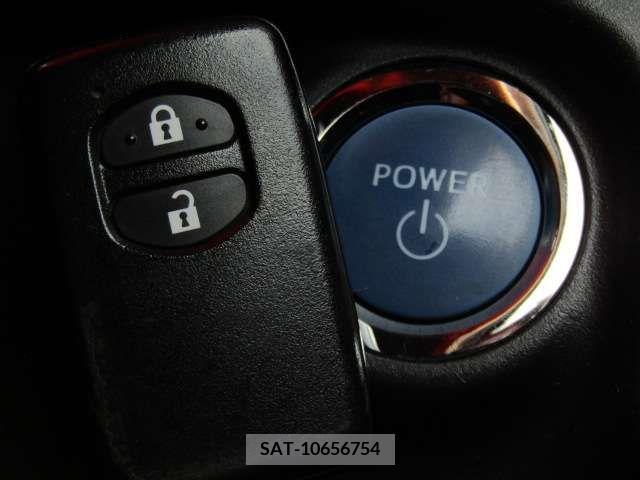Toyota AQUA 2019-01 347919-12