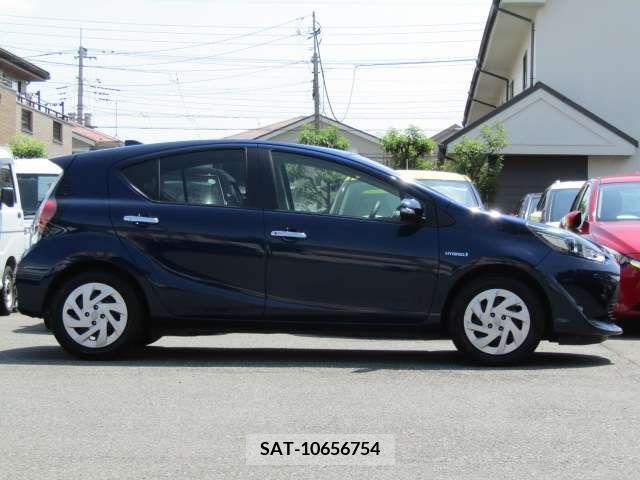 Toyota AQUA 2019-01 347919-6