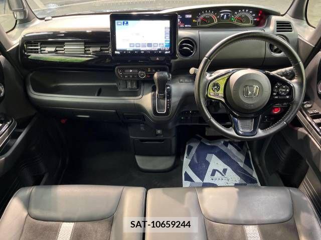 Honda N BOX CUSTOM 2021-08 307272-1