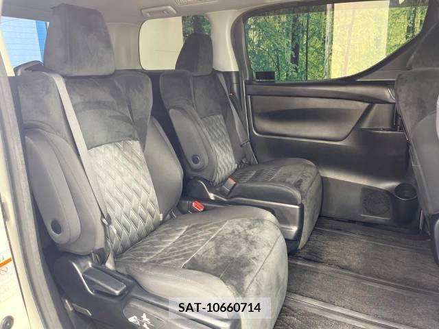 Toyota ALPHARD 2019-02 338408-9