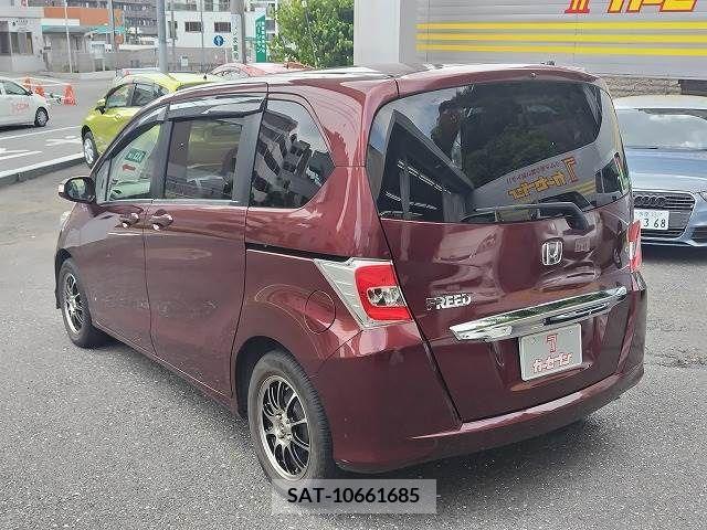 Honda FREED 2014-11 360607-1