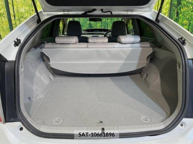 Toyota PRIUS 2013-01 344634-10