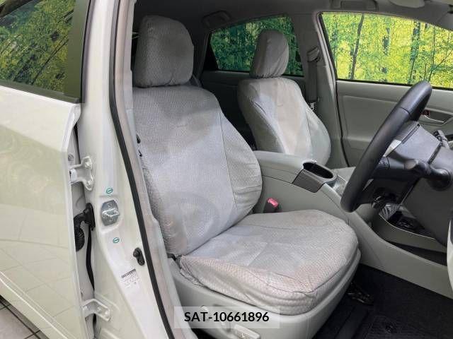 Toyota PRIUS 2013-01 344634-8