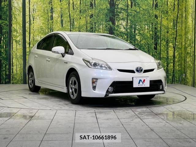 Toyota PRIUS 2013-01 344634-16