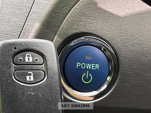 Toyota PRIUS 2013-01 344634-7