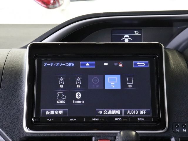 Toyota VOXY 2017-01 9562-9