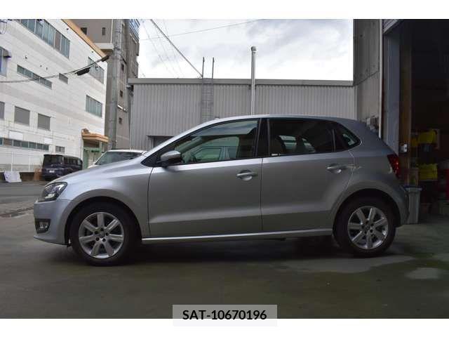 VolksWagen POLO 2010-12 221815-4