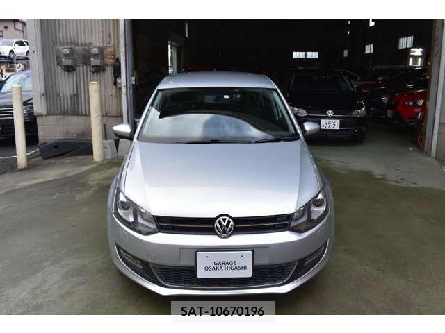 VolksWagen POLO 2010-12 221815-2