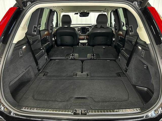 Volvo XC90 2019-05 5712-11