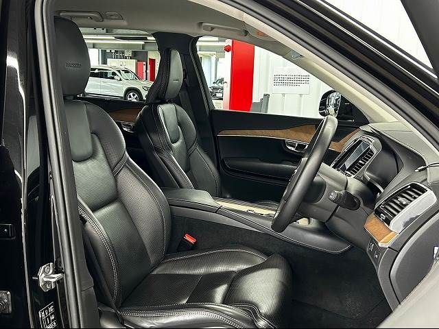 Volvo XC90 2019-05 5712-4