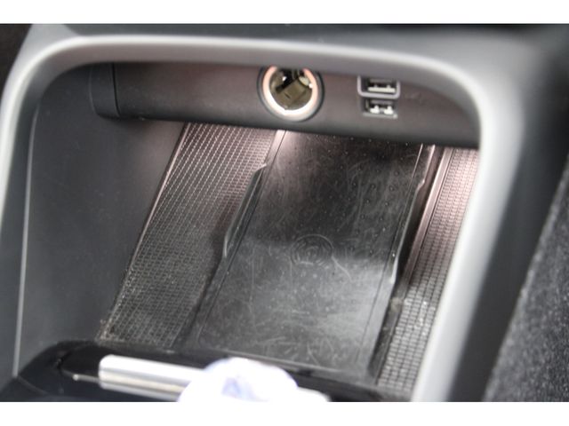 Volvo XC40 2019-11 22075-12