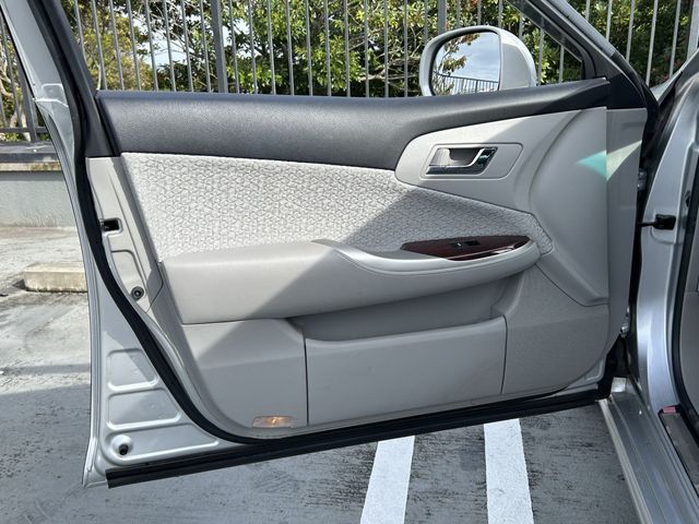 Toyota CROWN SEDAN 2010-11 186015-24