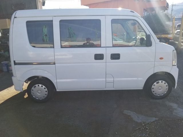 Suzuki EVERY 2012-07 14710-2