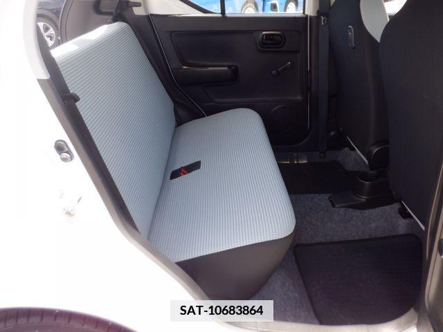 Suzuki ALTO 2017-02 372533-13