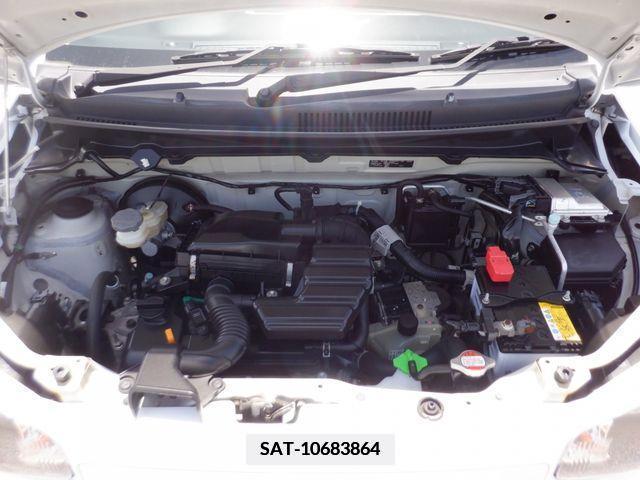 Suzuki ALTO 2017-02 372533-24