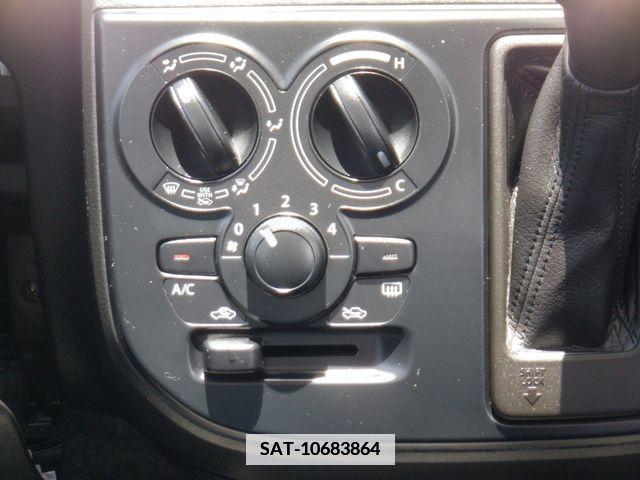 Suzuki ALTO 2017-02 372533-16
