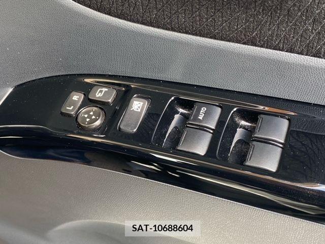 Suzuki PALETTE 2013-01 216521-25