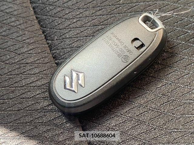 Suzuki PALETTE 2013-01 216521-26