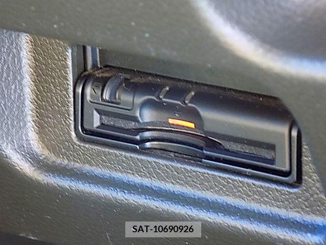 Nissan CUBE 2015-02 212799-17