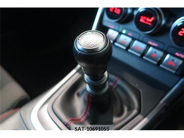 Subaru BRZ 2021-11 232536-16