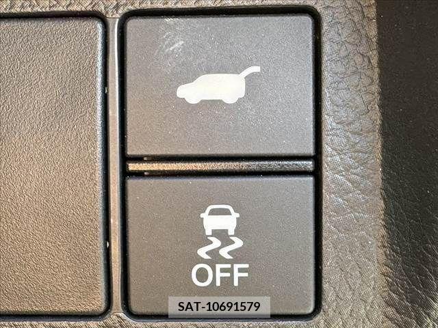 Honda e 2022-07 348060-23