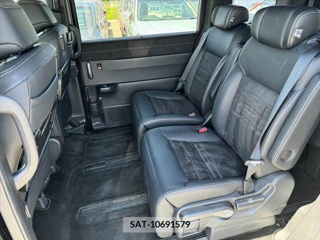 Honda e 2022-07 348060-18