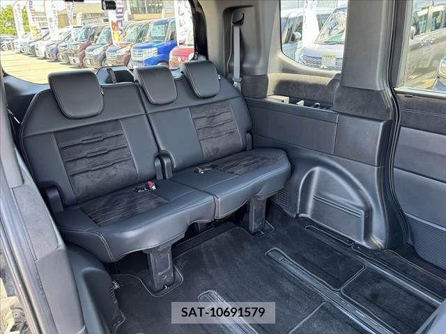 Honda e 2022-07 348060-20